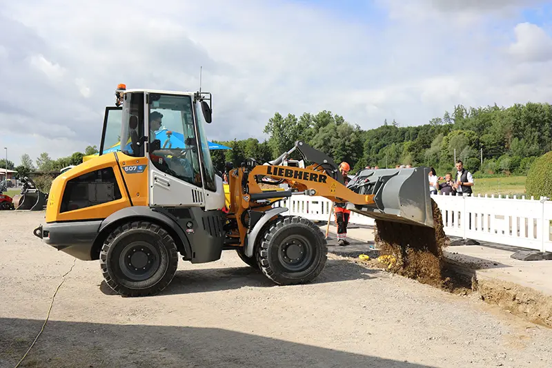 baublatt-liebherr-e-baustelle-4
