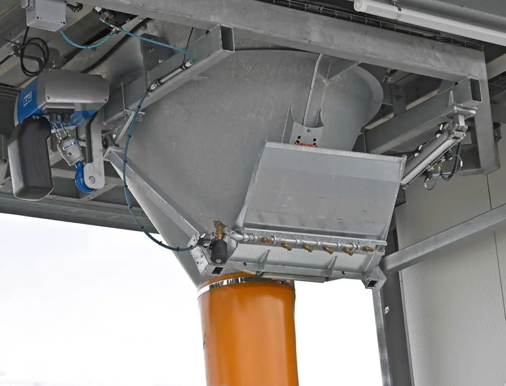 baublatt-liebherr-betonmischanlage-2-1024x782-1