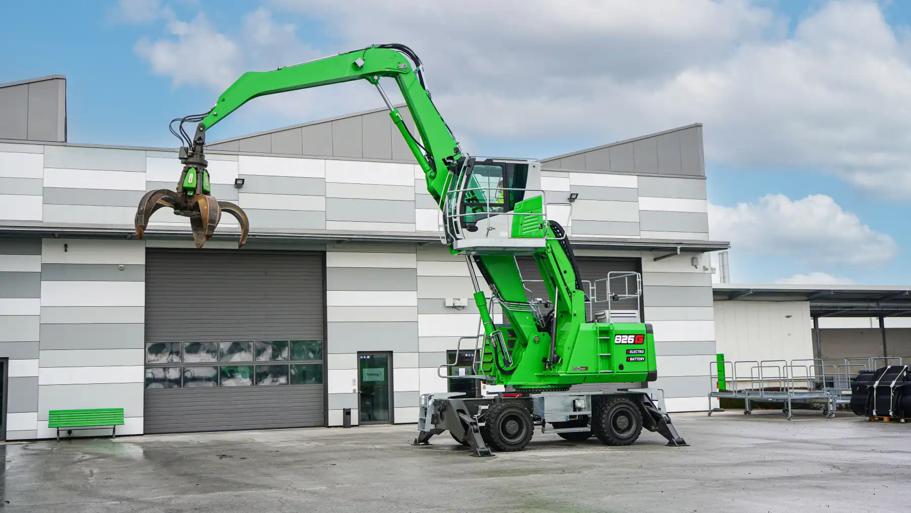 Sennebogen Akkubagger 826G