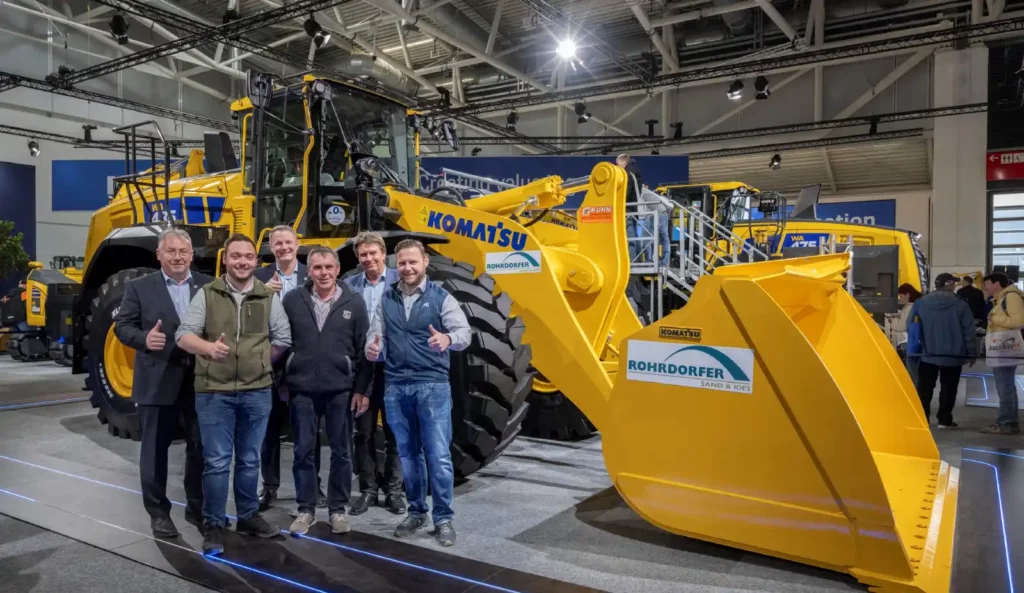 Komatsu WA485 auf bauma für Rohrdorfer