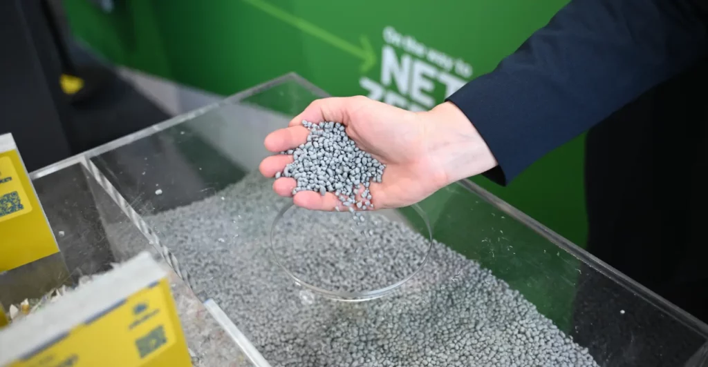 Der Plattenkern von Xlife besteht zu 100% aus recyceltem Kunststoff.