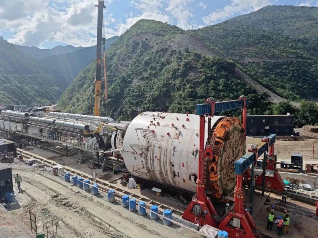 25-08-07_Herrenknecht_Himalayas_Rishikesh_2