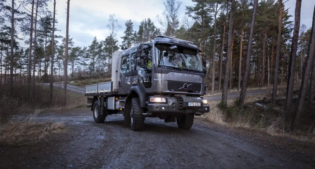 Volvo FL 4x4 _03