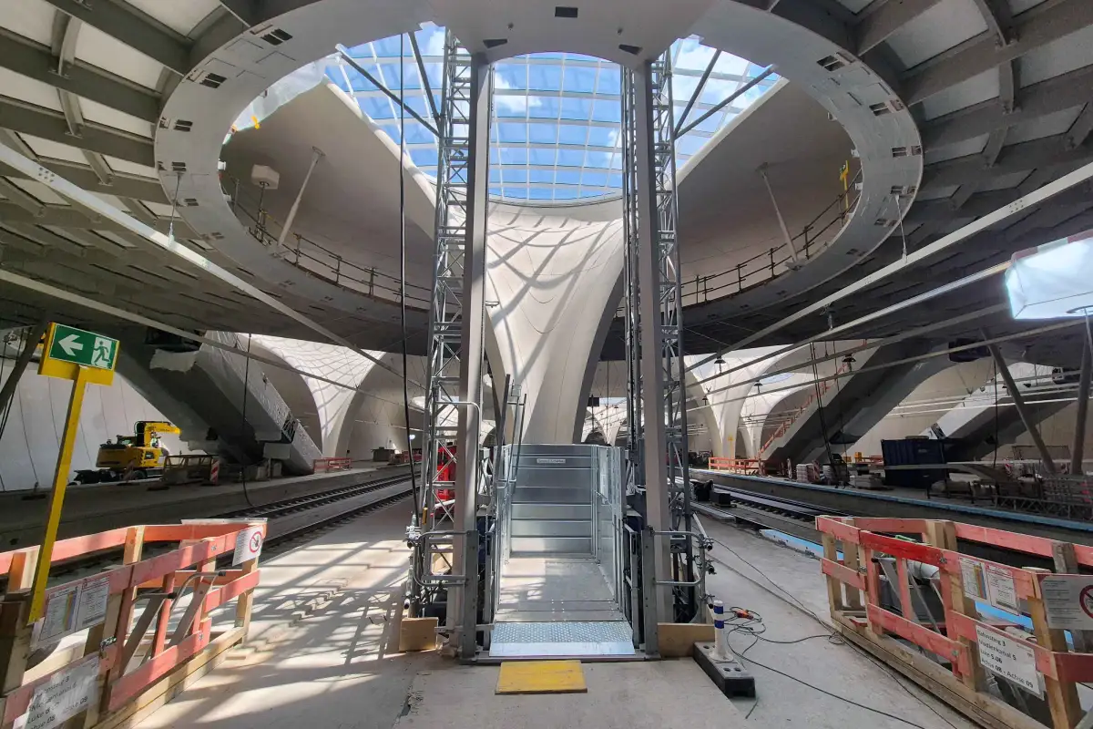 Böcker_Super-Lift_Stuttgart21_Gleis 02