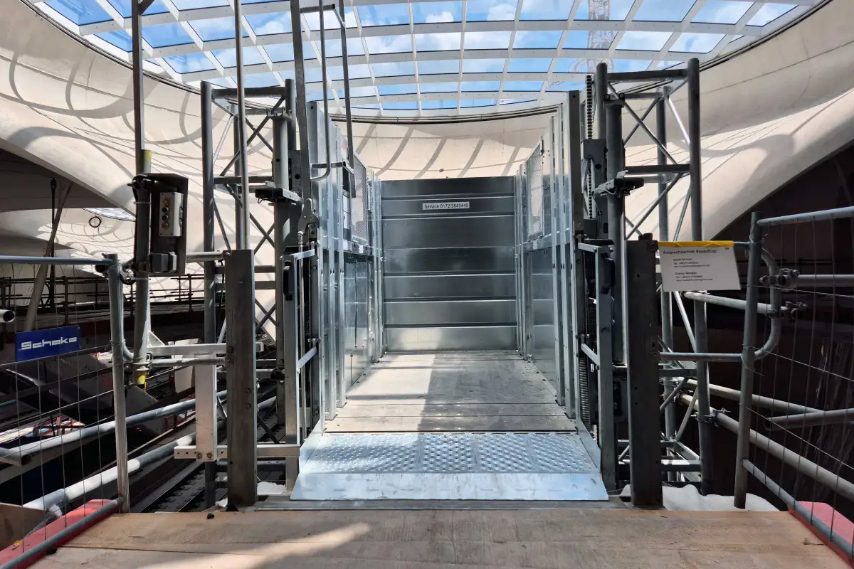 Böcker_Super-Lift_Stuttgart21_Verteilersteg 02