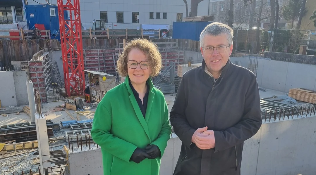 Teschl-Hofmeister und Schuster präsentieren neue Bauordnung