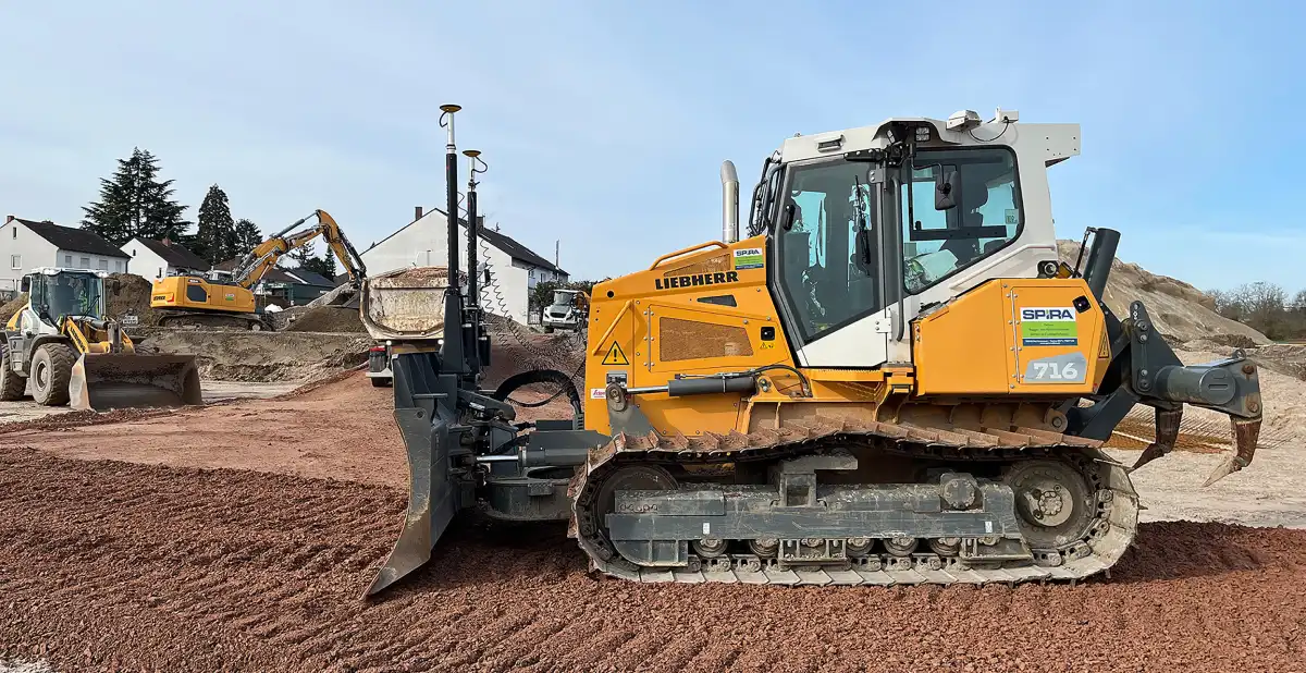 02 Liebherr Planierraupe PR 716