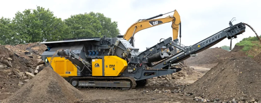 hybride Brechmaschine von Rubble Master im Einsatz