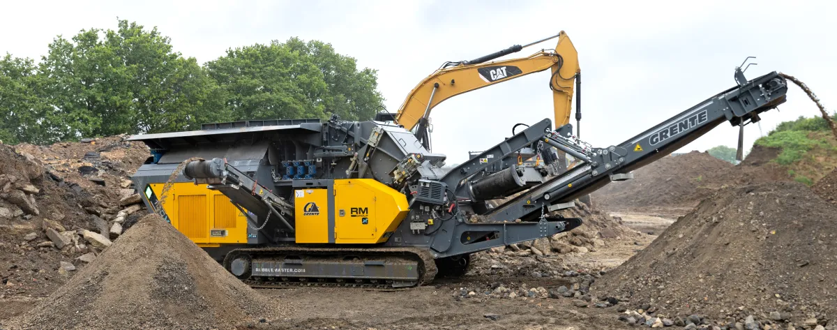 hybride Brechmaschine von Rubble Master im Einsatz